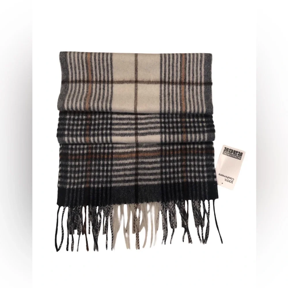 NWT Nordstrom 100% Cashmere Men's Beige, Cream Gray Plaid Fringe Scarf
